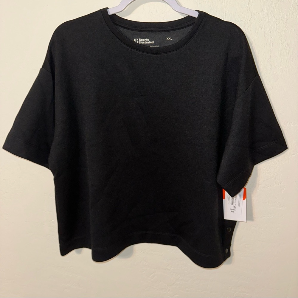 SPORTS ILLUSTRATED. scuba black crop top